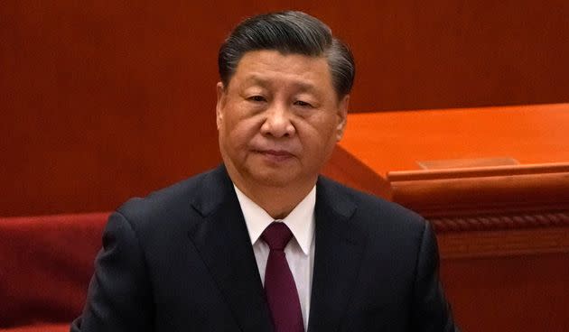 Xi Jinping, ici en f&#xe9;vrier 2022, brigue un nouveau mandat &#xe0; la t&#xea;te de la Chine, mais la situation sanitaire le fragilise. (Photo: via Associated Press)