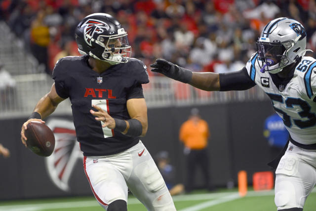 The Atlanta Falcons play the Carolina Panthers during the second half of an  NFL football game, Sunday, Sept. 10, 2023, in Atlanta. (AP Photo/Mike  Stewart Stock Photo - Alamy