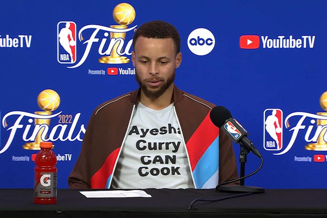 Stephen Curry Wears an ‘Ayesha Curry CAN Cook’ Shirt After She’s Trolled By a Boston Bar