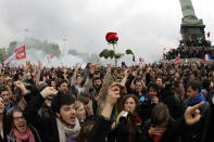 Les militants socialistes célèbrent la victoire de François Hollande. FRANCOIS GUILLOT / AFP