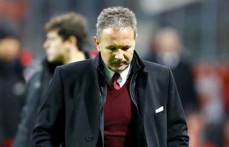 Football Soccer - AC Milan v Bologna - Italian Serie A - San Siro stadium, Milan, Italy - 06/01/16. AC Milan's coach Sinisa Mihajlovic reacts at the end of the match. REUTERS/Stefano Rellandini