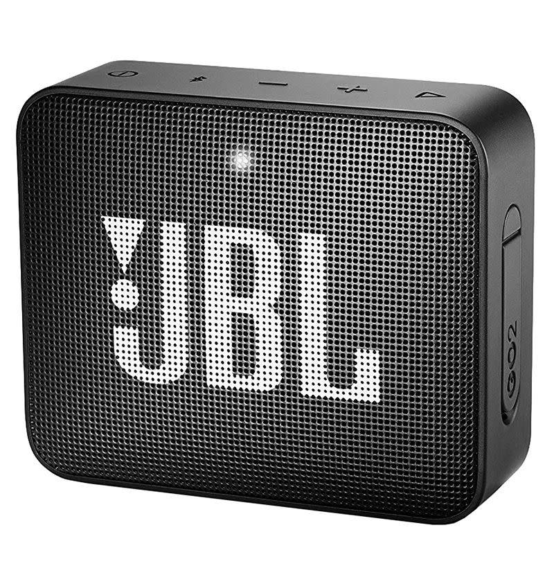 1) JBL GO 2