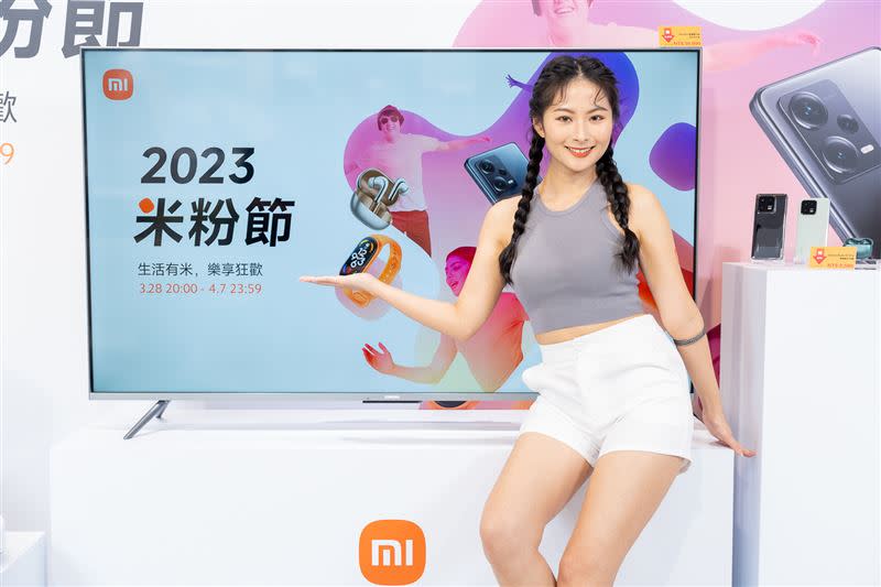 Xiaomi智慧顯示器Q2 65型直降新台幣$5,000元，只要新台幣$30,999元，領券最高再折新台幣$800元。