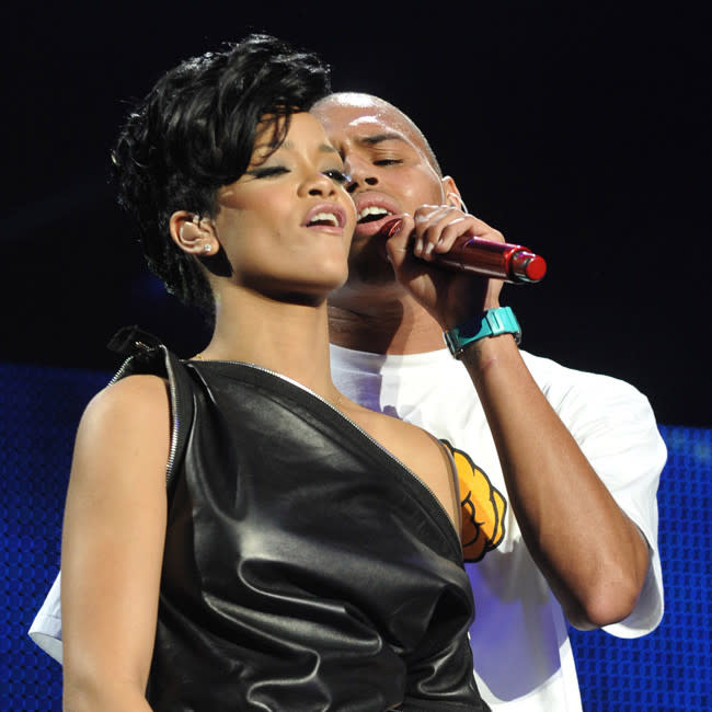 Rihanna y Chris Brown credit:Bang Showbiz