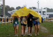 <p>Pilgrims arrive at the opening ceremony of World Youth Day in Krakow, Poland, July 26, 2016.(REUTERS/David W Cerny)</p>