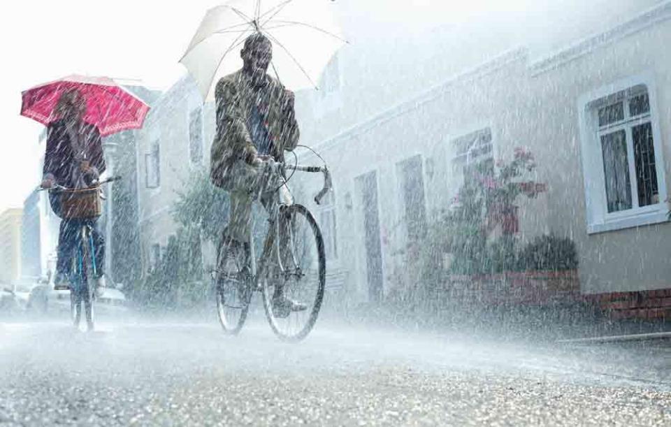 What happens if it rains while I’m riding an E-bike?