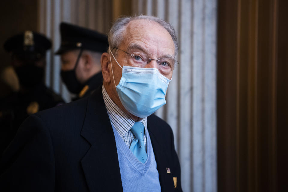 Sen. Chuck Grassley (R-Iowa) has conjured a phantom attack on the White House that the Secret Service says never happened. (Photo: Tom Williams via Getty Images)