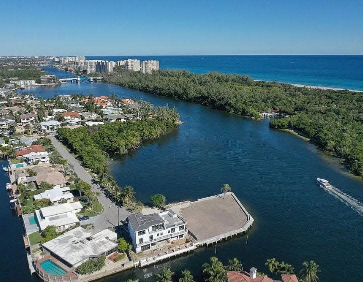 Developer William Swaim is selling about 4 acres of land, included portions that are underwater, for $43 million to $46 million, depending on whether he fills it in and builds a seawall.