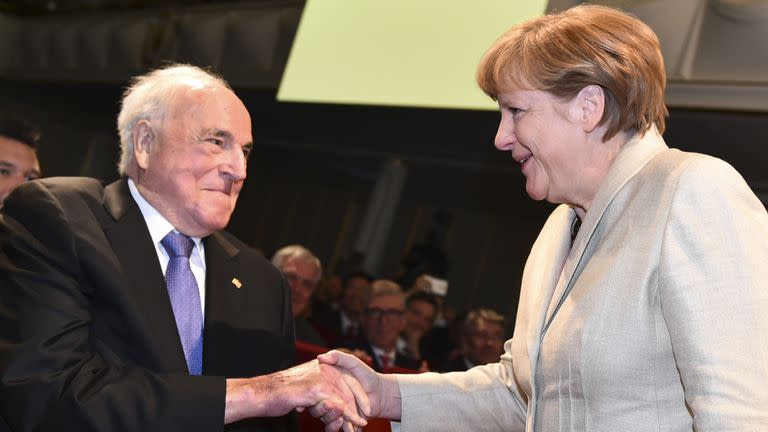 Merkel y Kohl, en 2015