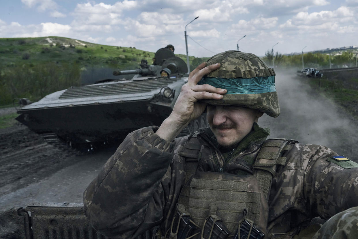 Ukraine Russia war in Bakhmut (Libkos / AP)