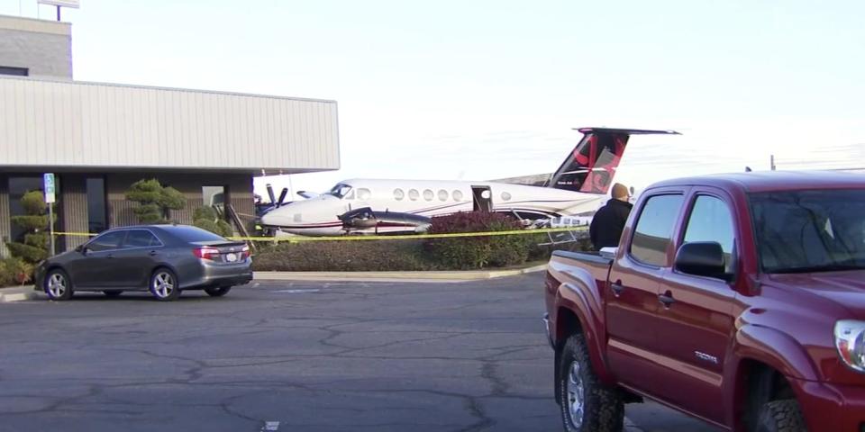 plane crash fresno airprot cali