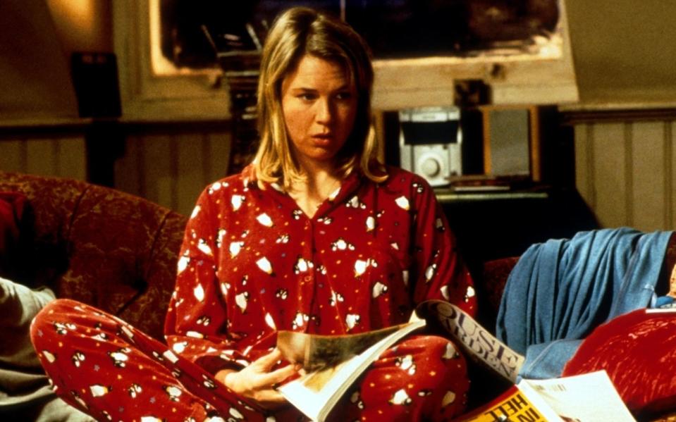 Sie bringen uns zum Lachen, zum Weinen und lassen unsere Herzen höher schlagen: romantische Komödien wie "Pretty Woman", "Es geschah in einer Nacht" oder "Bridget Jones" (Bild), die am 13. April vor 20 Jahren in die US-Kinos kam. Wir zeigen Ihnen die besten Rom-coms der Filmgeschichte, die garantiert für eine Achterbahn der Gefühle sorgen! (Bild: Universal)