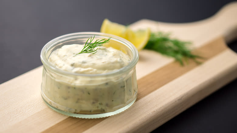 Tartar sauce in bowl