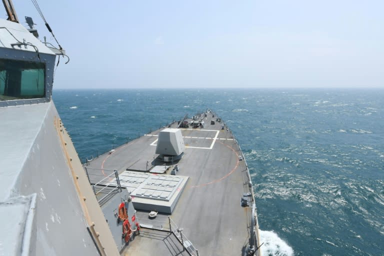 El buque de guerra estadounidense USS Halsey transita por el Estrecho de Taiwán el 8 de mayo de 2024 (Ismael Martínez)
