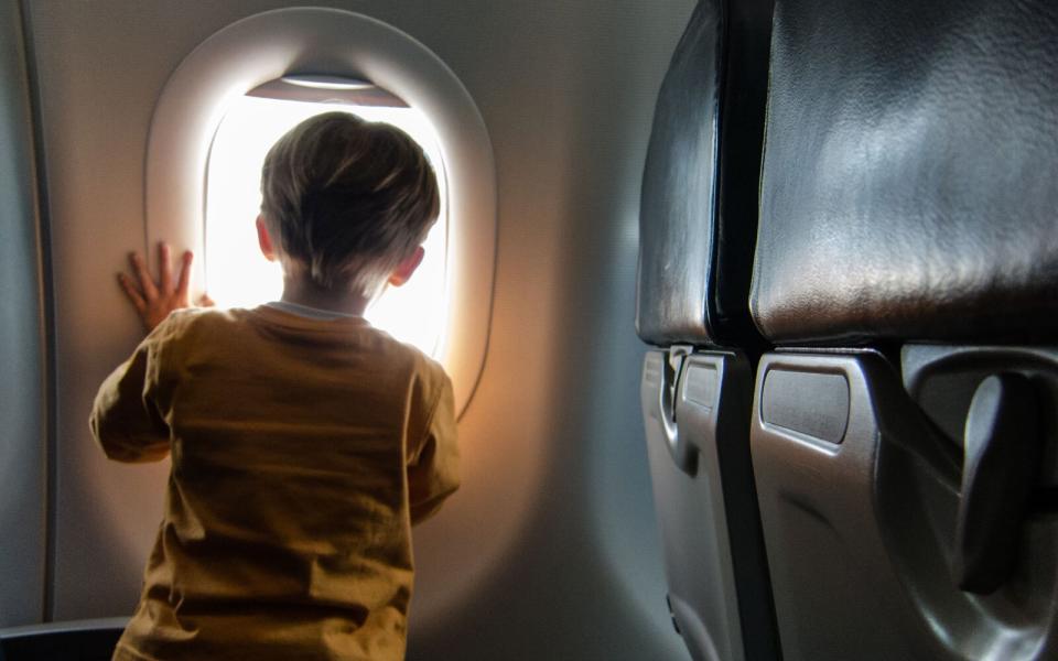 kid on plane