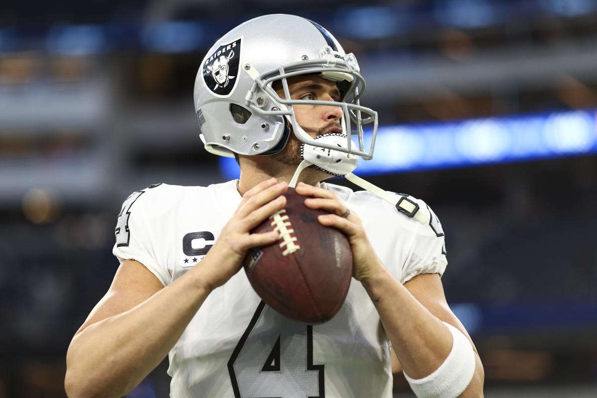 Schefter] Raiders officially informed QB Derek Carr that he has been  released, per source. Team released him before $40.4 million in his  contract became guaranteed today. Carr is now a free agent