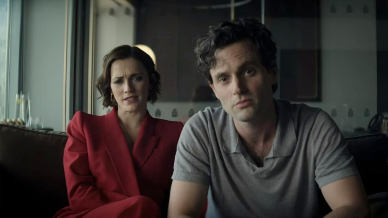  Penn Badgley and Charlotte Ritchie in You Season 4. 