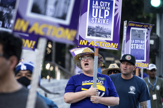 Las Vegas hospitality workers on the brink of strike following