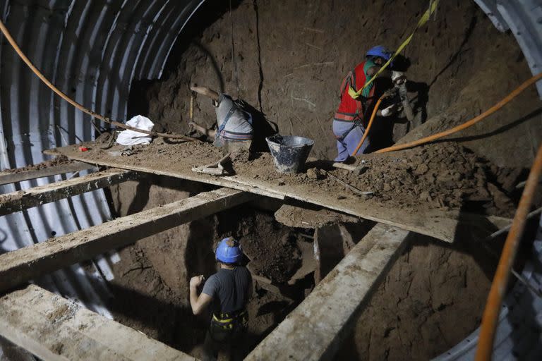 La excavación es manual, con una herramienta llamada "catelo"