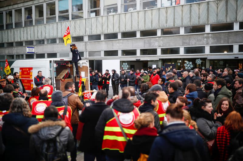 Second nationwide strike in France against pensions reform plans