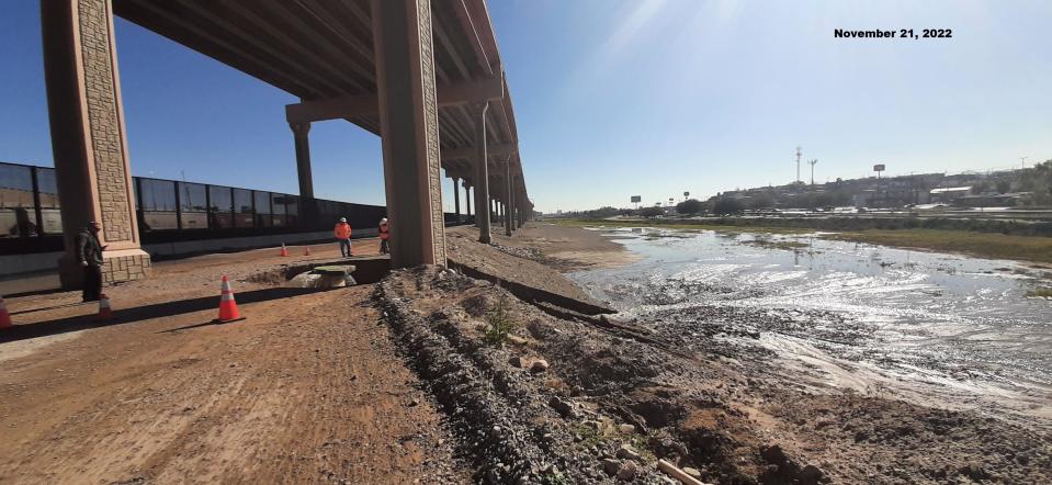 A manhole cover leaked untreated wastewater on Monday in a Texas Department of Transportation right of way. Approximately 250,000 gallons of wastewater spilled into the Rio Grande flood plain.