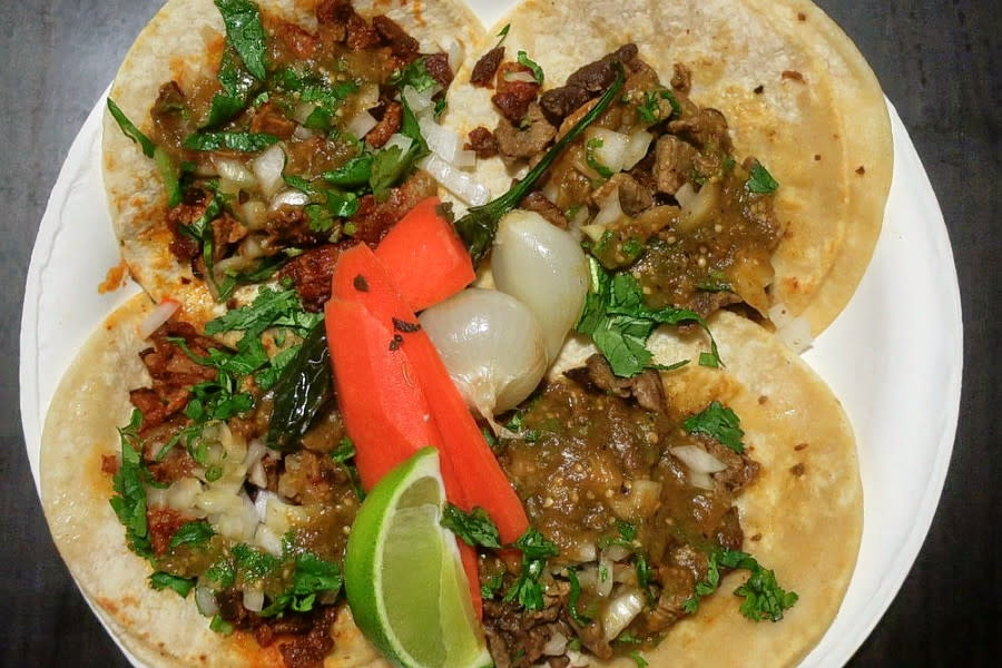 <b>Photo: alex t./<a href="https://yelp.com/biz_photos/el-tio-juan-taco-truck-oakland?utm_campaign=0f3fef34-5dc3-4115-bf0f-2af600a35caf%2C3a7b4b1b-8513-4682-be47-0b805e8fee7f&utm_medium=81024472-a80c-4266-a0e5-a3bf8775daa7" rel="nofollow noopener" target="_blank" data-ylk="slk:Yelp;elm:context_link;itc:0;sec:content-canvas" class="link ">Yelp</a></b>