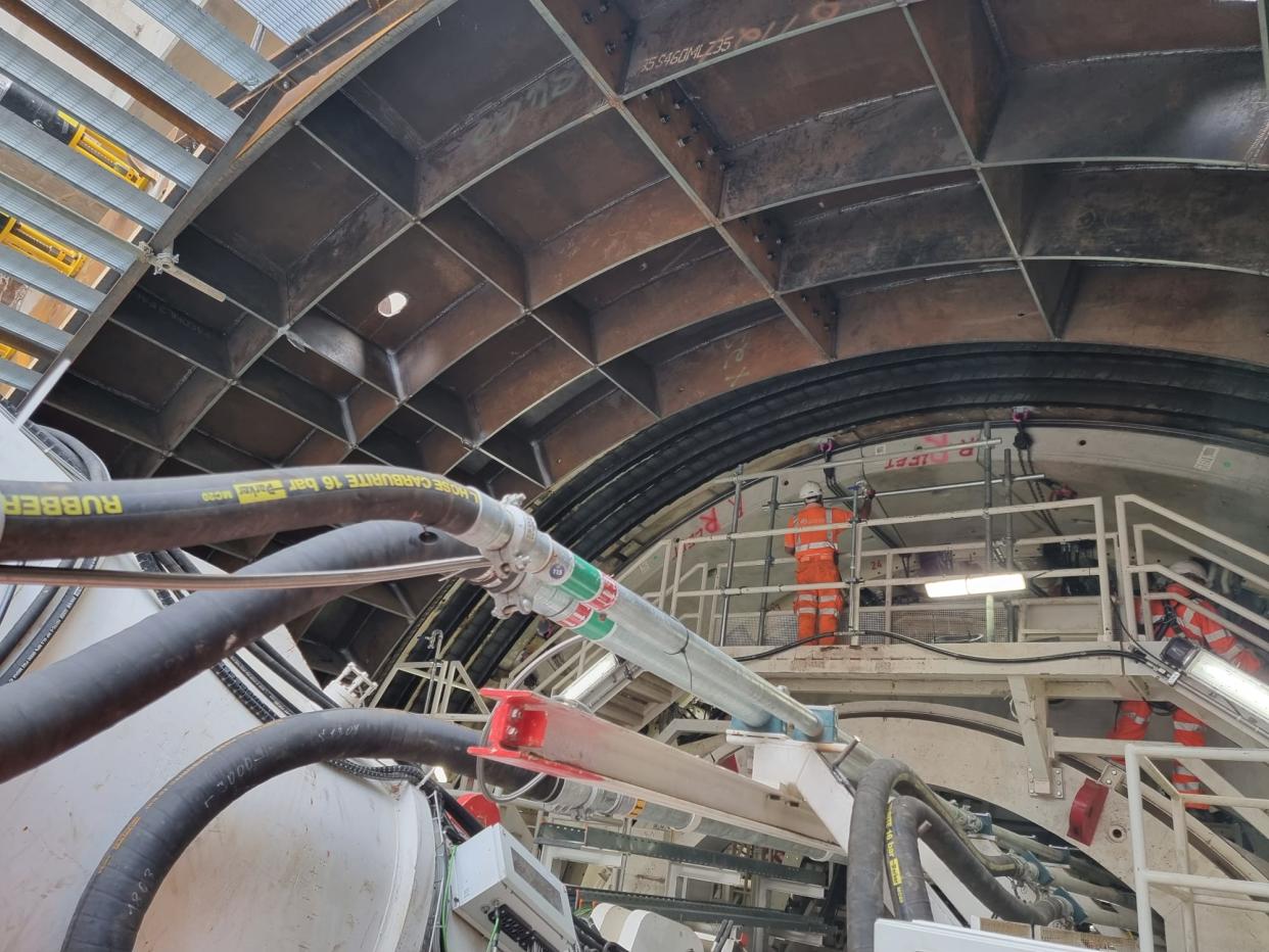 Construction workers on the tunnelling machine