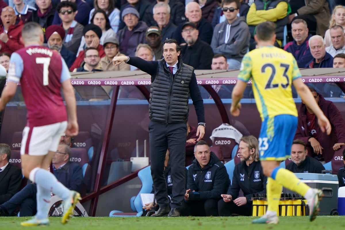 Unai Emery shouts instructions to his players against Nottingham Forest (Joe Giddens/PA) (PA Wire)