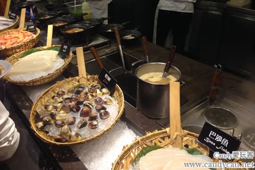 【台北美食】信義誠品泰市場海鮮自助餐廳 東區buffet泰式料理
