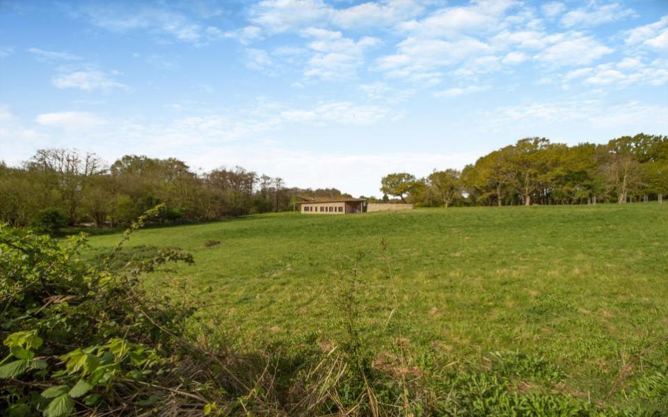 Eastern Daily Press: The property is set in about 9.5 acres of land