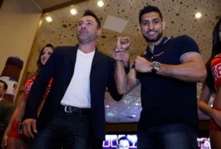 Boxing - Saul 'Canelo' Alvarez & Amir Khan Grand Arrivals - MGM Grand, Las Vegas, United States of America - 3/5/16 Oscar De La Hoya and Amir Khan during the Grand Arrivals Action Images via Reuters / Andrew Couldridge Livepic