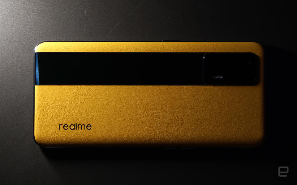 <p>Realme GT</p> 