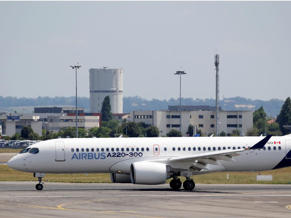 Airbus A220