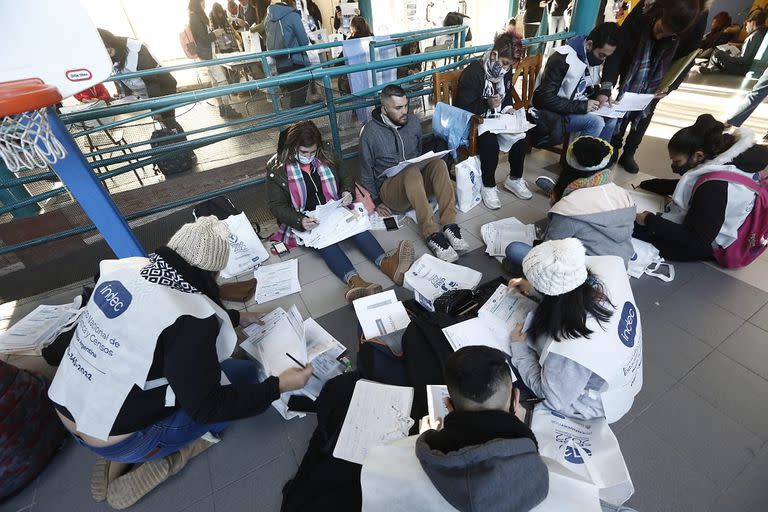 Censista se prepara en la Escuela de educación especial 502 de Vicente López