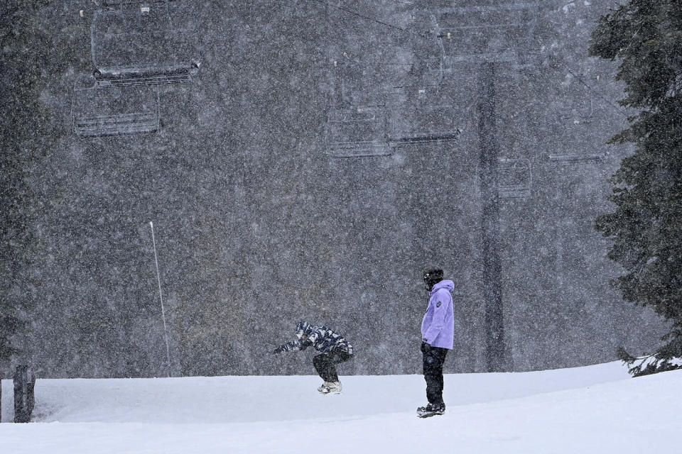 Skiers in California (Andy Barron / AP)