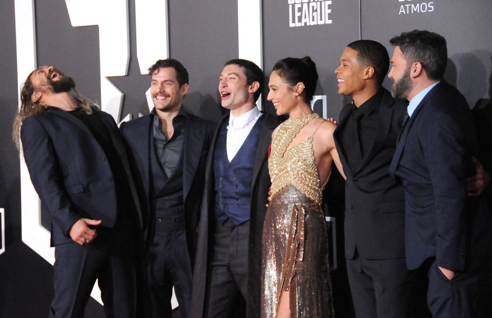 <p>(L-R) Actors Jason Momoa, Henry Cavill, Ezra Miller, actress Gal Gadot and actors Ray Fisher and Ben Affleck attend the premiere of Warner Bros. Pictures' 'Justice League' at Dolby Theatre on November 13, 2017 in Hollywood, California. (Photo by Barry King/Getty Images)</p> 