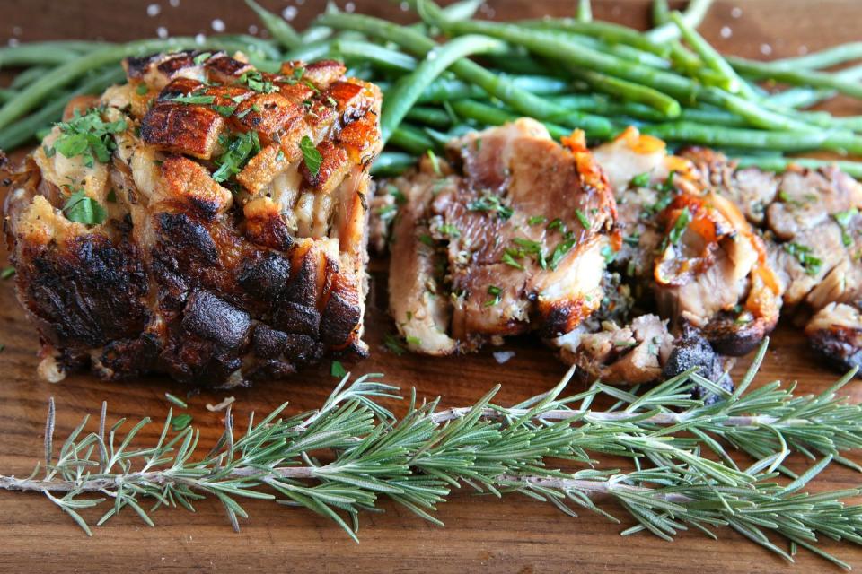 Slow-Cooker Porchetta with Green Beans