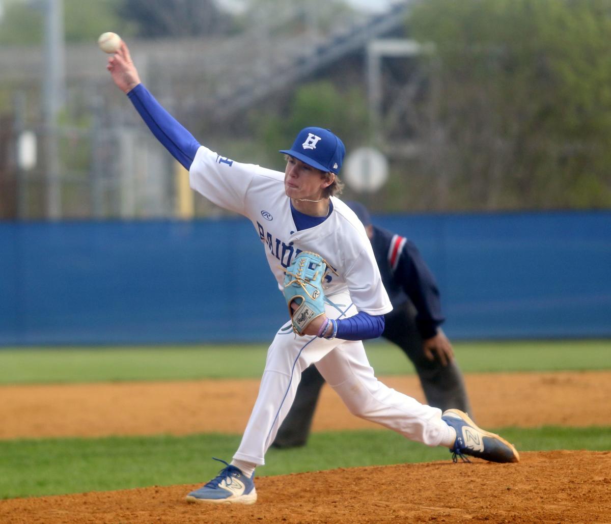 Horseheads' Mason Holloway reflects on his improbable hoops shot ...