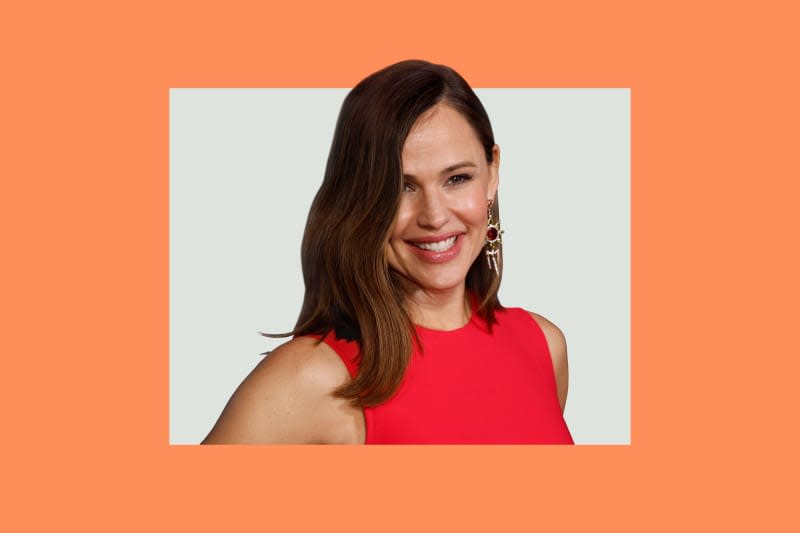 Headshot of Jennifer Garner on colored background