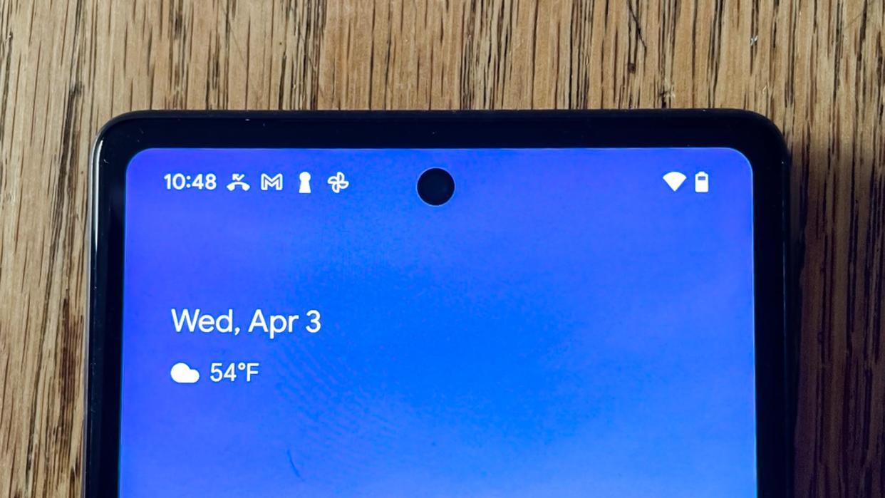  Android 14 status bar. 