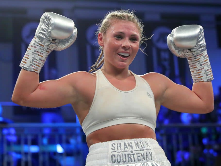 Shannon Courtenay celebrates victory over Buchra El Quaissi (Getty Images)