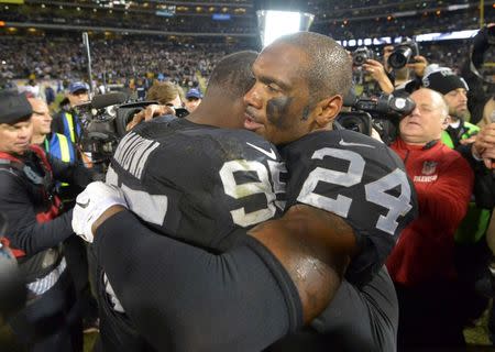 Oakland Raiders' Charles Woodson shows support of Lynch via Instagram