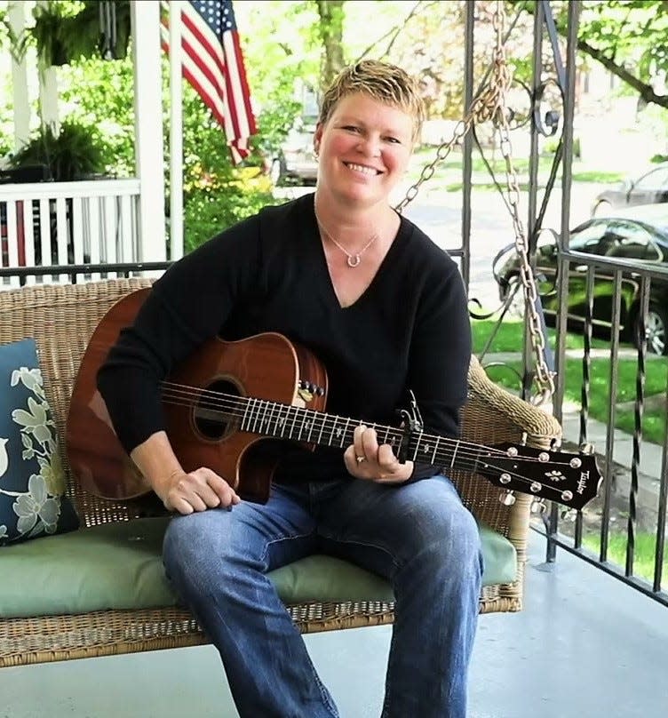 Singer Songwriter Kelly Vaughn will headline the entertainment for Memorial Day events. Vaughn hails from Columbus and agreed to perform for Lithopolis ahead of her sold out concert at Natalie’s in Grandview