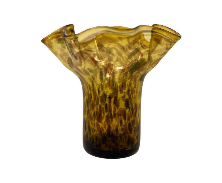 <p><a href="https://halfpastsevenhome.com/collections/lettuce-leaf/products/lettuce-leaf-vase-in-tortoise" rel="nofollow noopener" target="_blank" data-ylk="slk:Shop Now;elm:context_link;itc:0;sec:content-canvas" class="link ">Shop Now</a></p><p>Lettuce Leaf Vase in Brown Tortoise</p><p>halfpastsevenhome.com</p><p>$135.00</p>