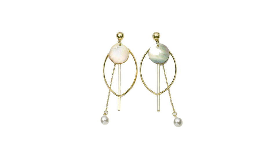 <p>Pearl drop earrings, $39, <a rel="nofollow noopener" href="https://genuine-people.com/collections/accessories/products/pearl-drop-earrings?variant=31962740361" target="_blank" data-ylk="slk:genuine-people.com;elm:context_link;itc:0;sec:content-canvas" class="link ">genuine-people.com</a> </p>