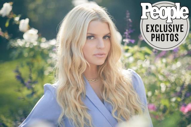 20 Photos of Jessica Simpson When She Was Young