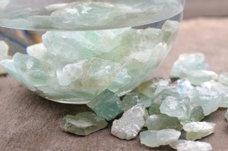 12) Pisces: Aquamarine