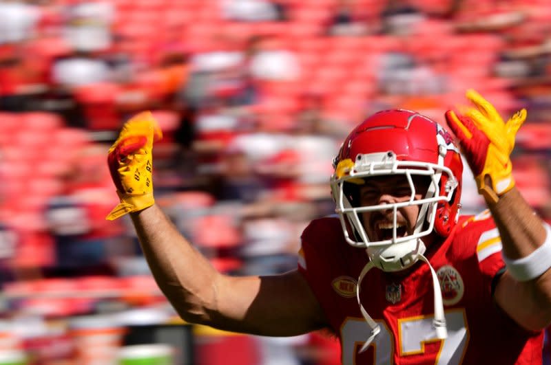 Kansas City Chiefs star Travis Kelce is locked in as my top fantasy football tight end for Week 7. File Photo by Jon Robichaud/UPI