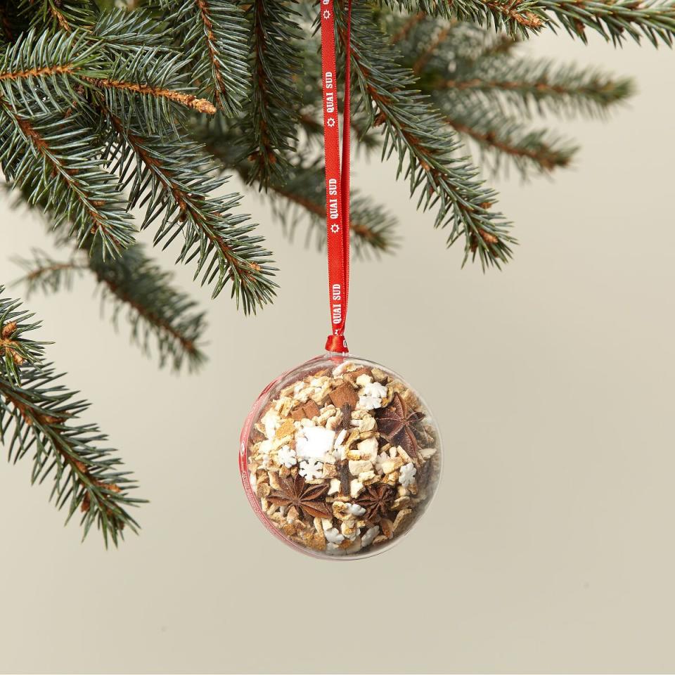 MULLED WINE CHRISTMAS ORNAMENT