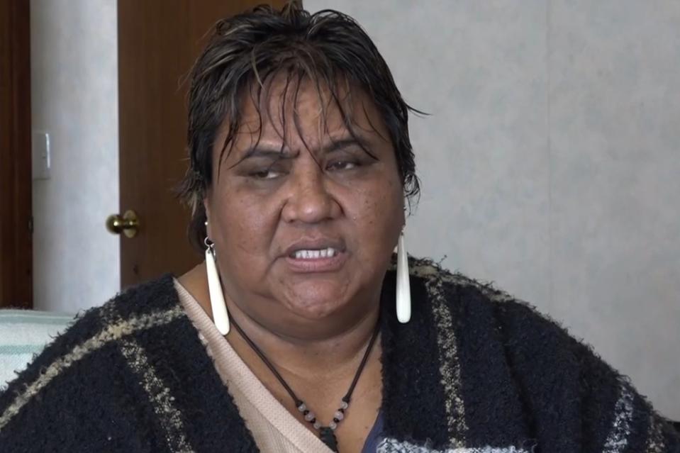 Passenger Angel Harding says she was left “in shock” after she and a friend were allegedly 86’d from an an Air New Zealand flight due to their size. 1News